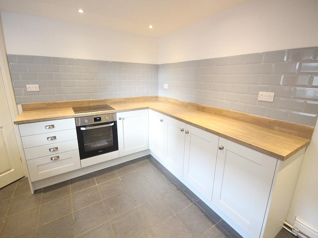 3 bedroom end terrace house To Let in Foulridge, Colne - IMG_4202.jpg